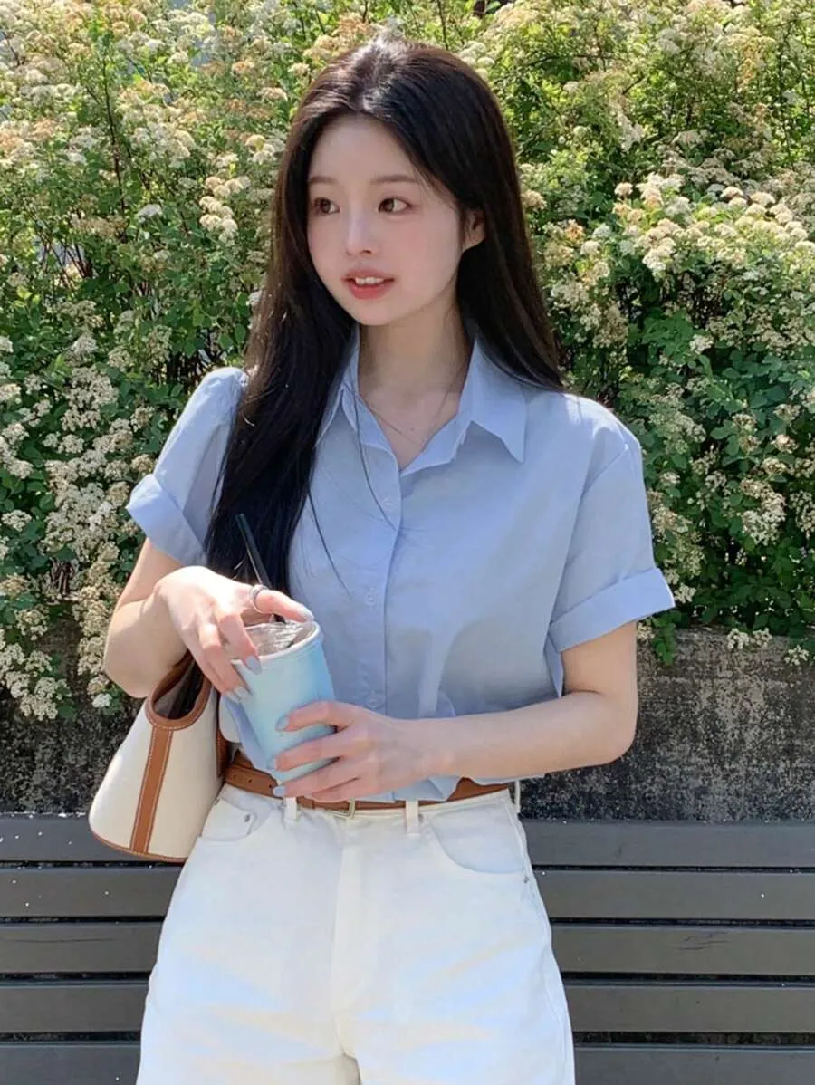 Women's solid color casual loose collared shirt, suitable for commuting and preppy style in autumn.